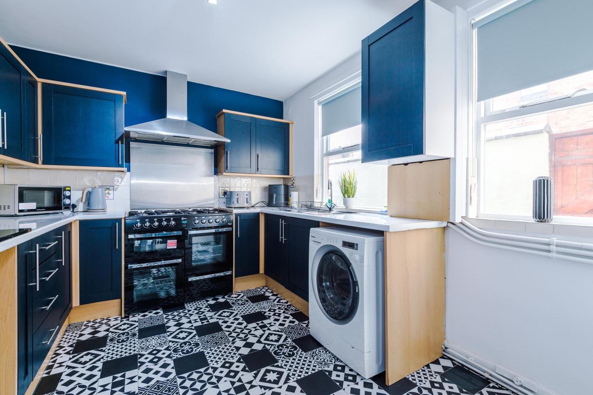 Large 7 Bedroom Town House In Chester City Centre Exteriör bild