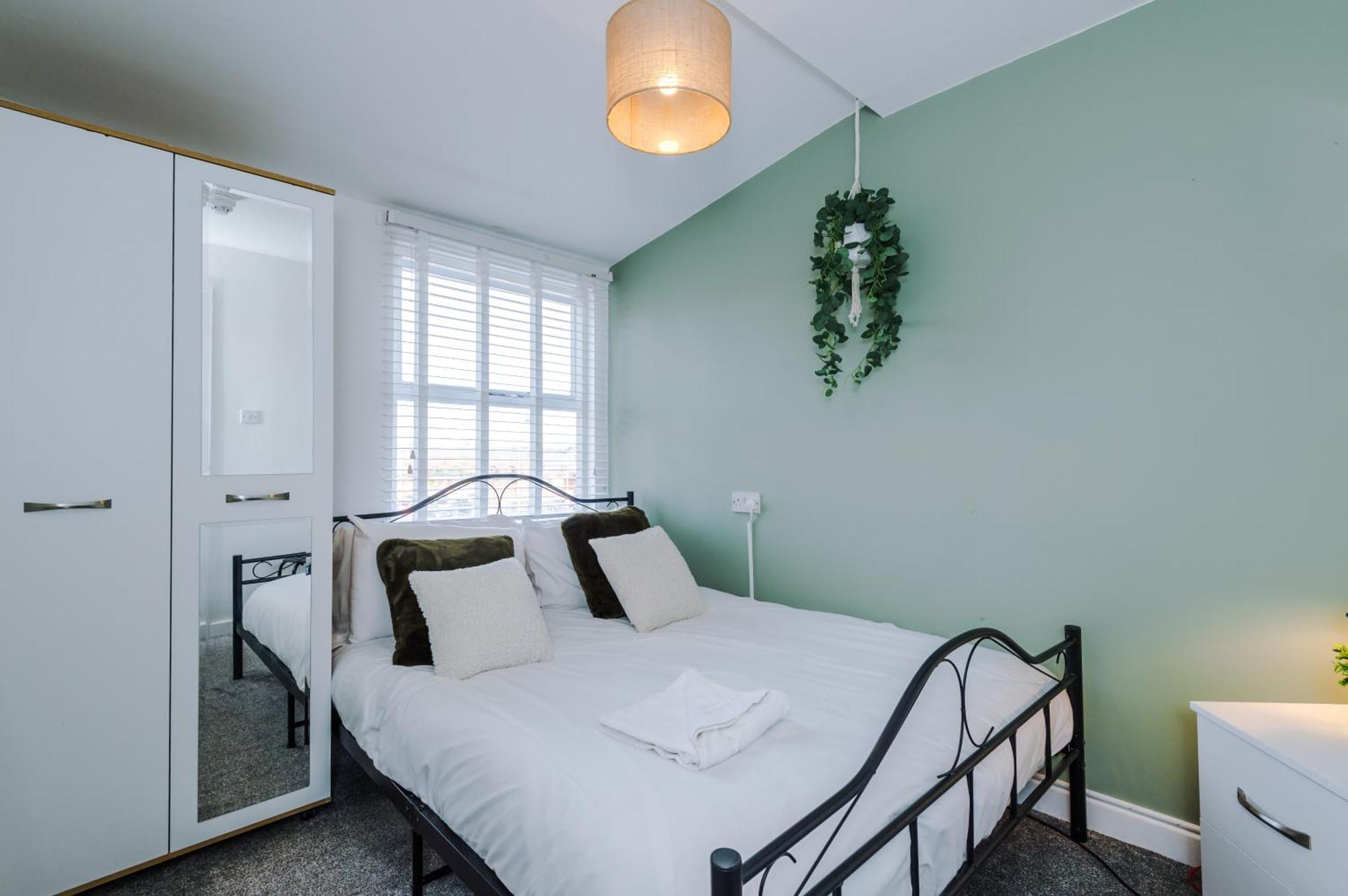 Large 7 Bedroom Town House In Chester City Centre Exteriör bild